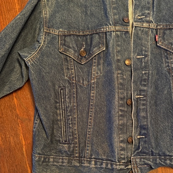 Levi's Vintage Denim Trucker Jacket - Picture 6 of 8